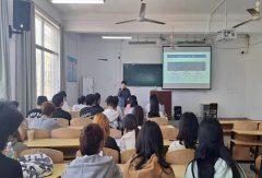 马克思主义学院举办学生干部素质能力培训第一讲——新闻写作专题培训